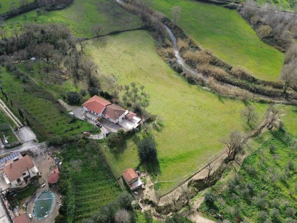 casa indipendente in vendita a Laureana Cilento