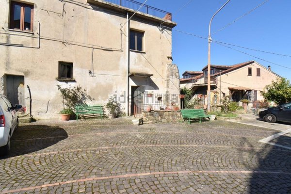 appartamento in vendita a Laureana Cilento