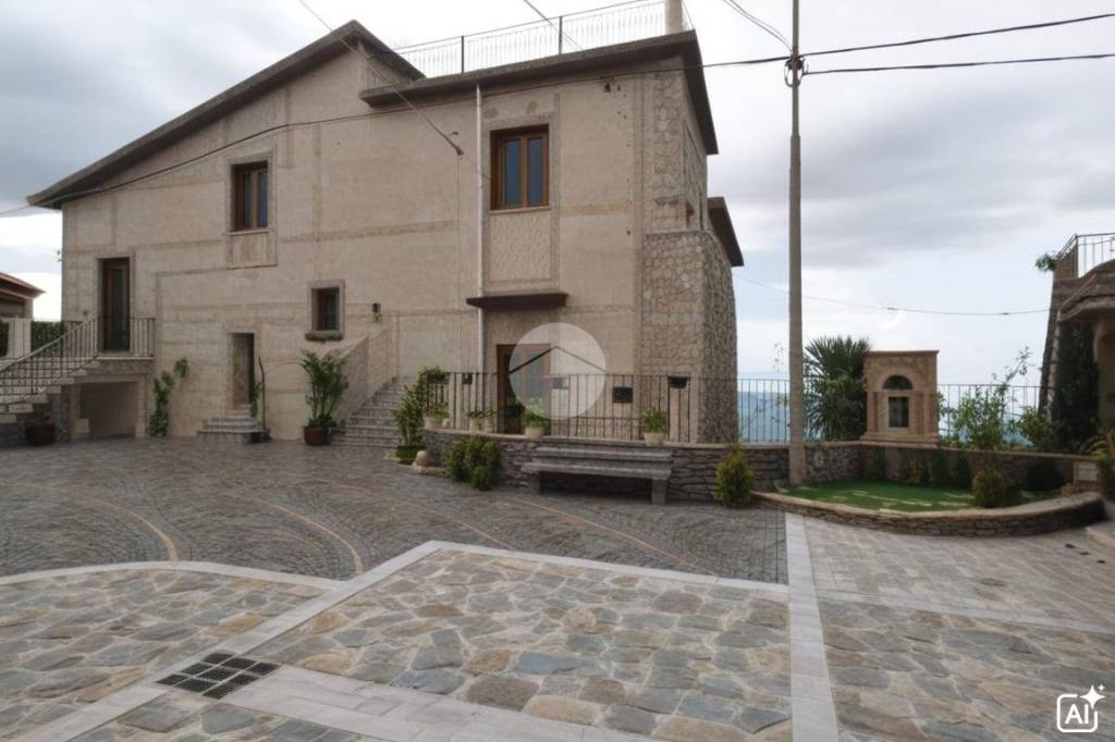 appartamento in vendita a Laureana Cilento