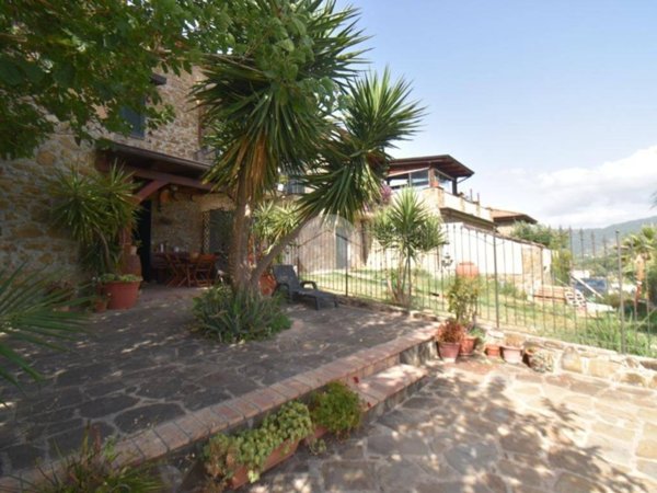 appartamento in vendita a Laureana Cilento