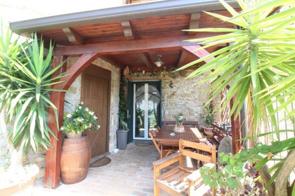 appartamento in vendita a Laureana Cilento