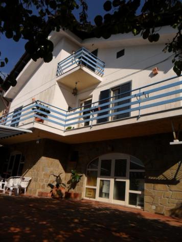 casa indipendente in vendita a Laureana Cilento
