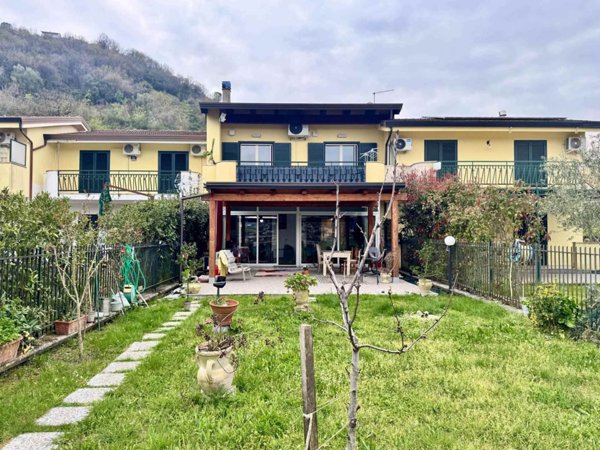 appartamento in vendita a Laureana Cilento