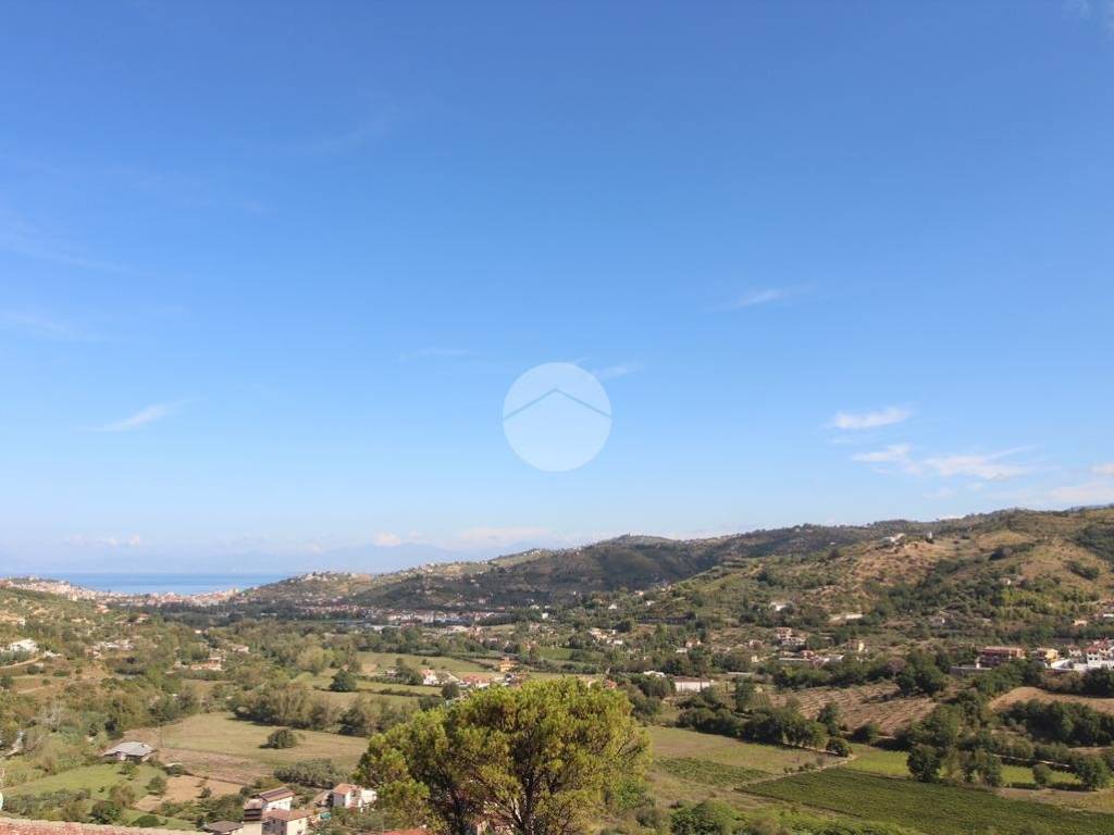 appartamento in vendita a Laureana Cilento