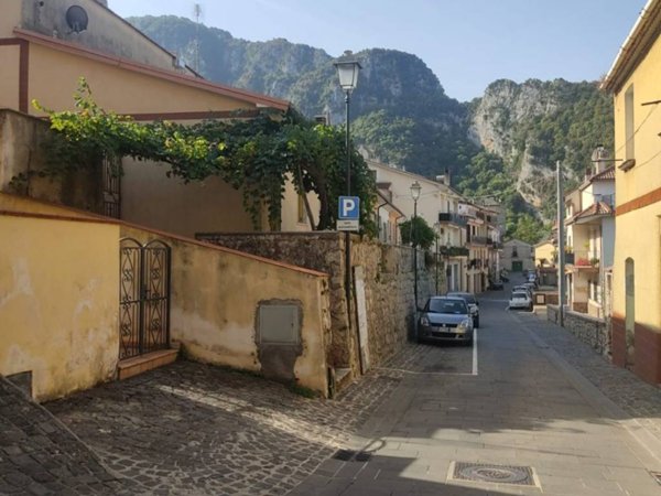 appartamento in vendita a Laurino