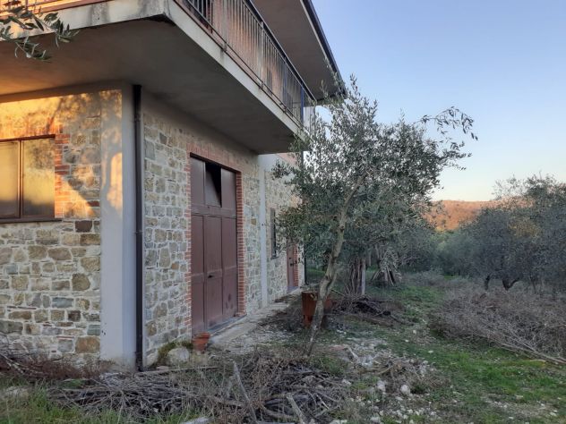 casa indipendente in vendita a Laurino