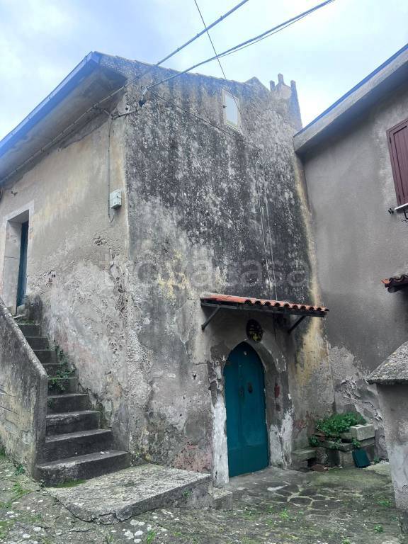 appartamento in vendita a Lustra in zona Rocca Cilento
