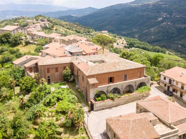 casa indipendente in vendita a Lustra in zona Rocca Cilento