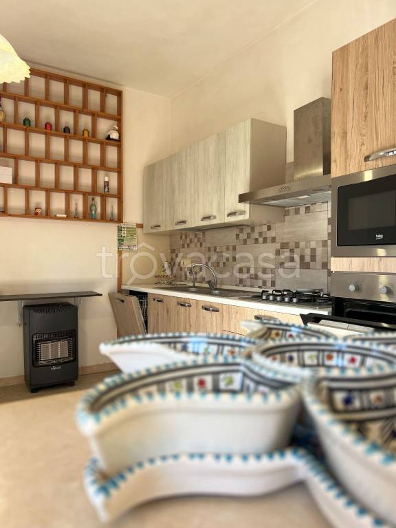 casa indipendente in vendita a Lustra in zona Ponti Rossi