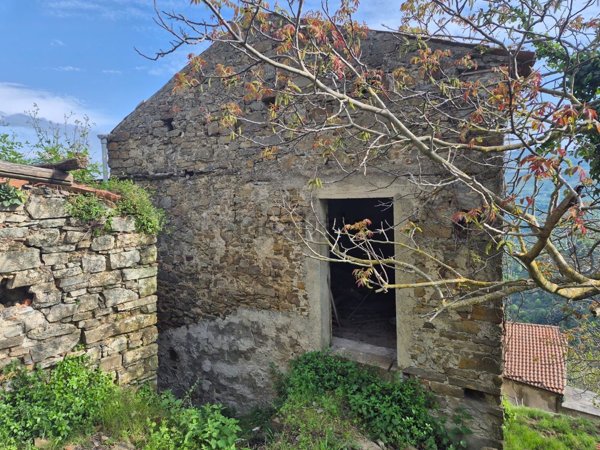 appartamento in vendita a Lustra in zona Rocca Cilento