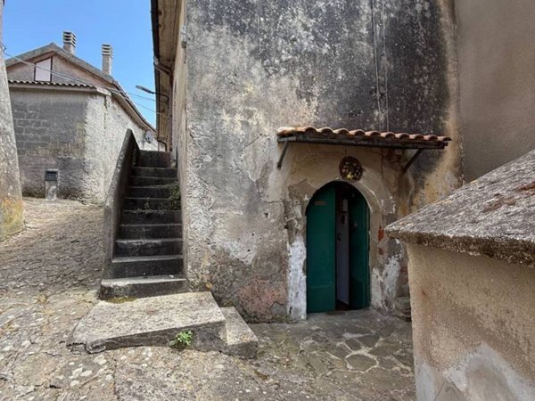 appartamento in vendita a Lustra in zona Rocca Cilento