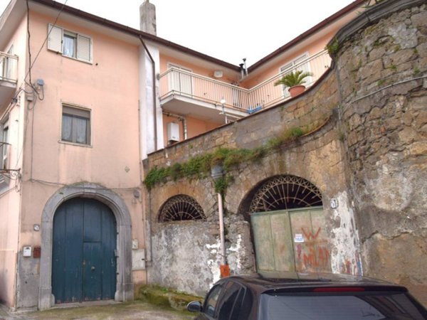 casa indipendente in vendita a Mercato San Severino in zona Priscoli