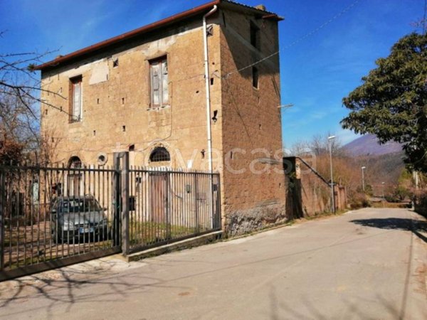 casa indipendente in vendita a Mercato San Severino in zona Monticelli