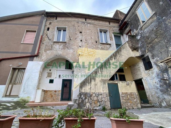 appartamento in vendita a Mercato San Severino in zona Pandola
