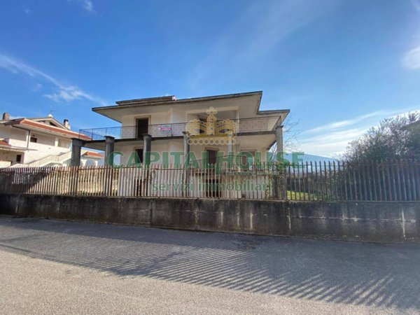 casa indipendente in vendita a Mercato San Severino in zona San Vincenzo