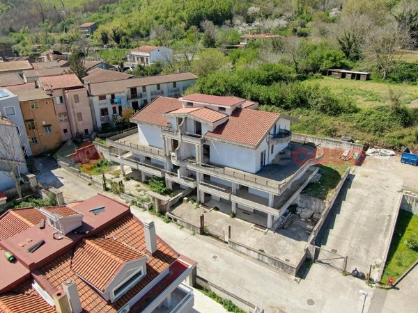 casa indipendente in vendita a Mercato San Severino in zona Carifi/Torello
