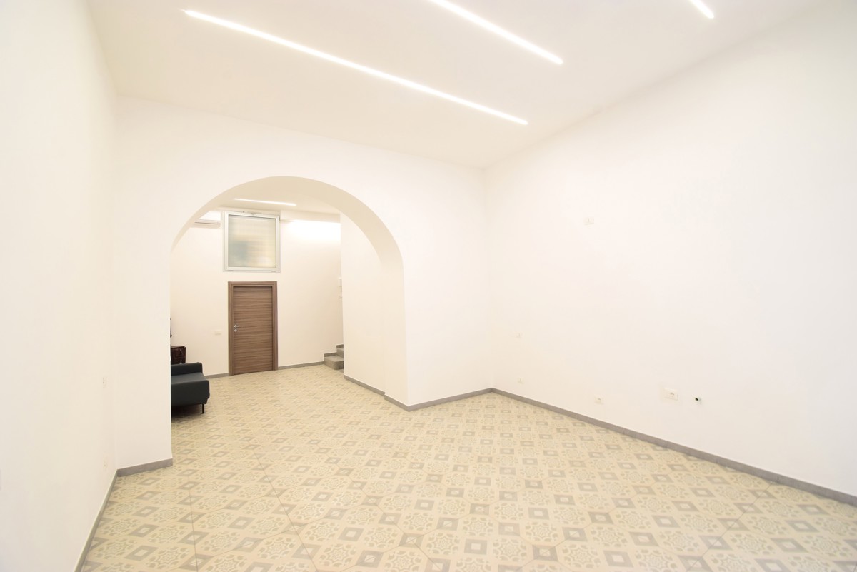 negozio in vendita a Mercato San Severino