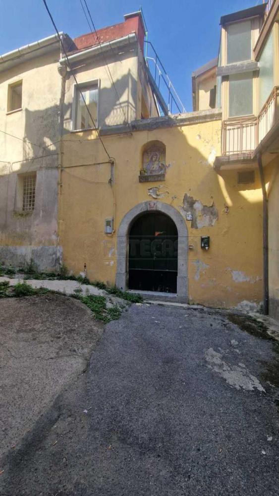 casa indipendente in vendita a Mercato San Severino