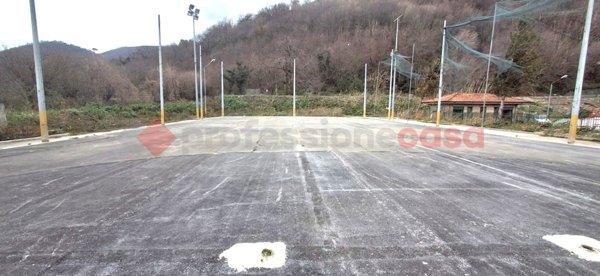 negozio in vendita a Mercato San Severino