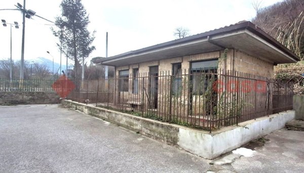 negozio in vendita a Mercato San Severino