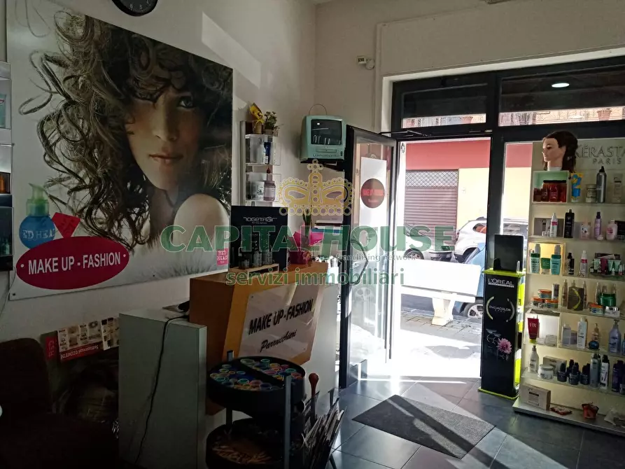 negozio in vendita a Mercato San Severino in zona San Vincenzo