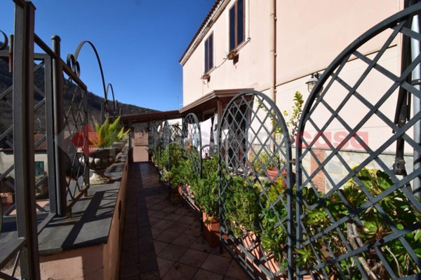 appartamento in vendita a Mercato San Severino in zona Acquarola