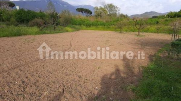 terreno agricolo in vendita a Mercato San Severino in zona Oscato