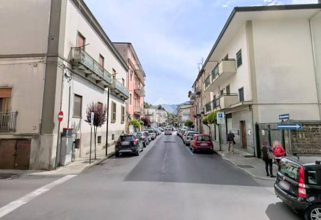 locale commerciale in vendita a Mercato San Severino