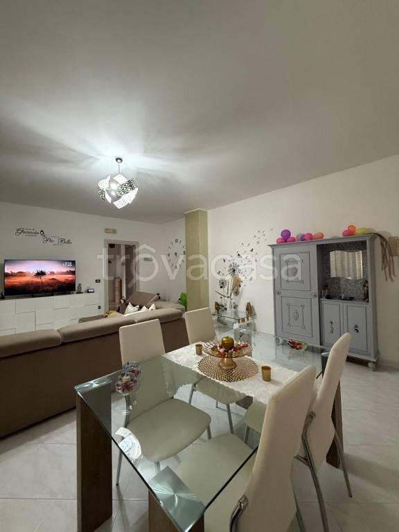 appartamento in vendita a Mercato San Severino in zona Oscato