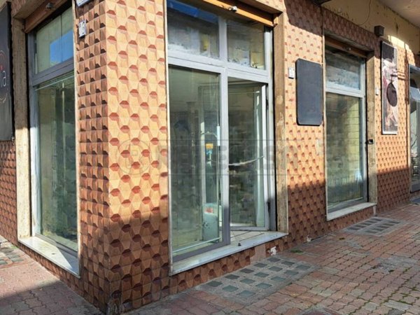 negozio in vendita a Mercato San Severino