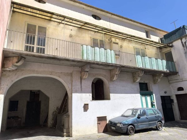 casa indipendente in vendita a Mercato San Severino in zona Piazza del Galdo