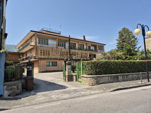 appartamento in vendita a Mercato San Severino in zona Sant'Angelo