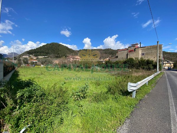 terreno edificabile in vendita a Mercato San Severino