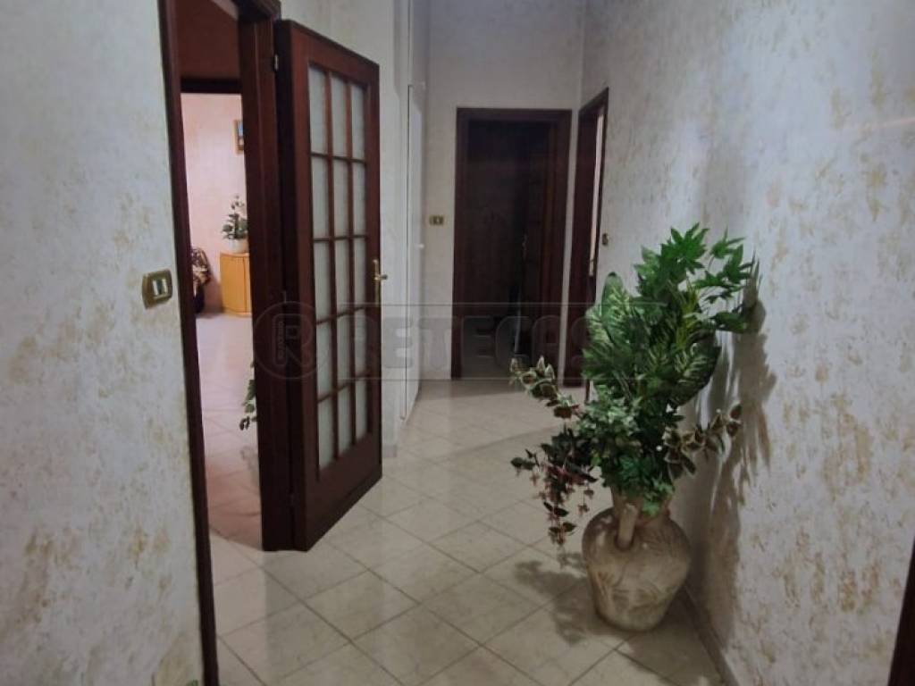 appartamento in vendita a Mercato San Severino in zona Sant'Angelo