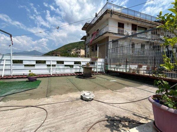 appartamento in vendita a Mercato San Severino in zona Piazza del Galdo