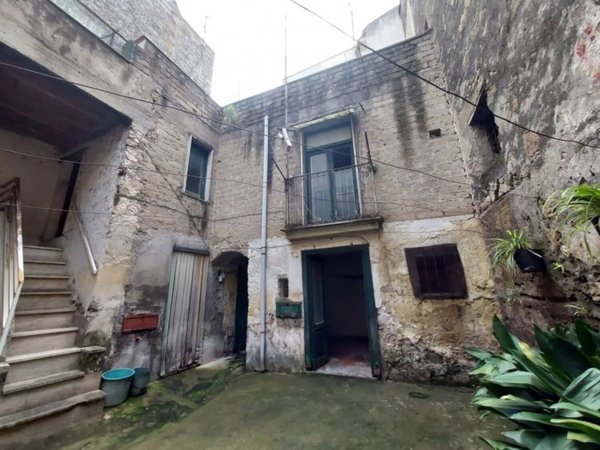 appartamento in vendita a Mercato San Severino in zona Sant'Angelo