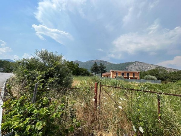 terreno edificabile in vendita a Mercato San Severino