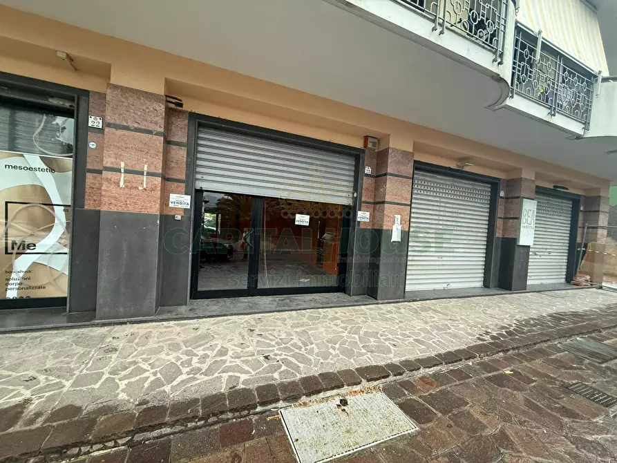 locale commerciale in vendita a Mercato San Severino