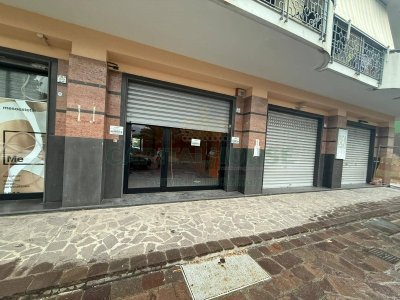 negozio in vendita a Mercato San Severino