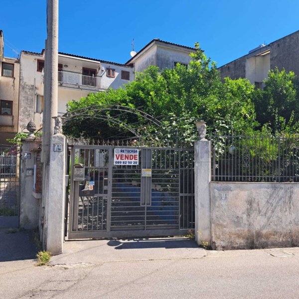 appartamento in vendita a Mercato San Severino in zona Piazza del Galdo