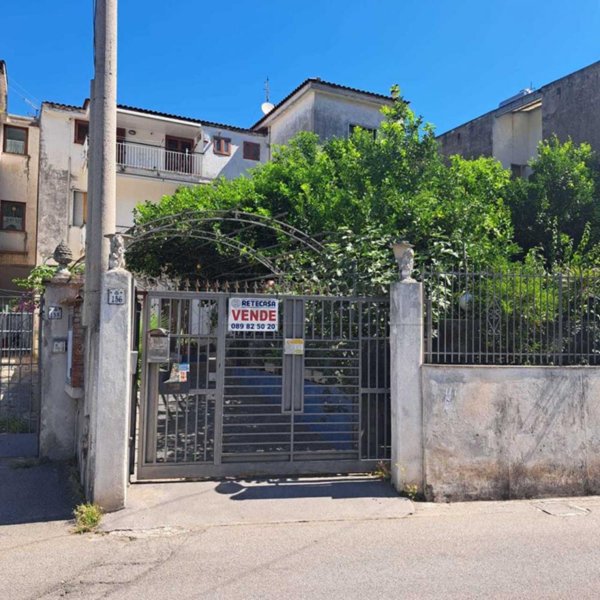 casa indipendente in vendita a Mercato San Severino in zona Piazza del Galdo