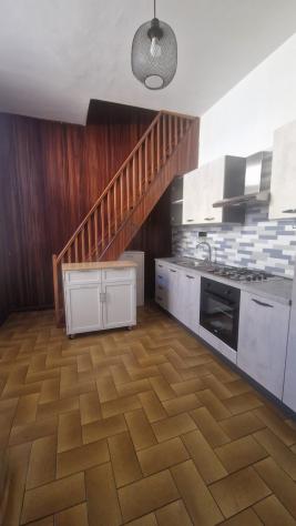 casa indipendente in vendita a Mercato San Severino in zona Sant'Eustachio
