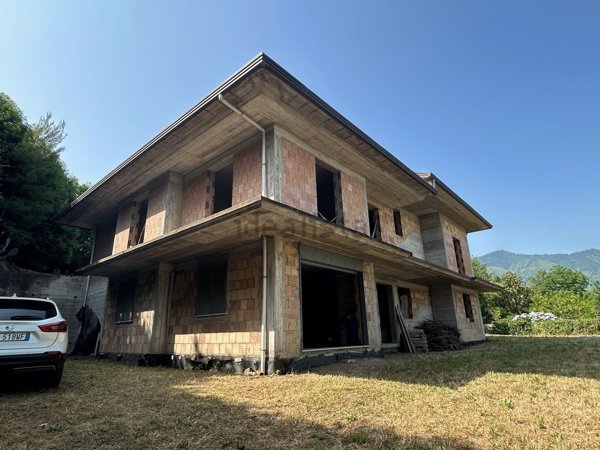 casa indipendente in vendita a Mercato San Severino