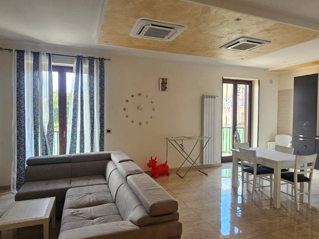 appartamento in vendita a Mercato San Severino in zona Pandola