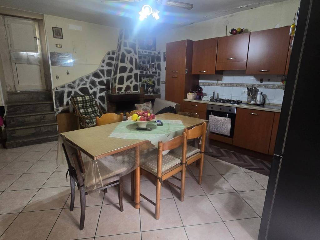 appartamento in vendita a Mercato San Severino in zona Pandola