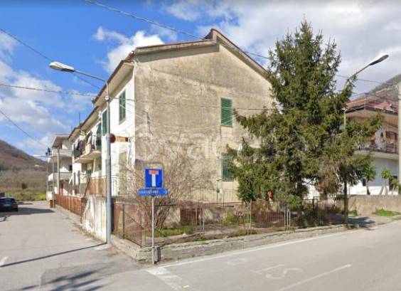 appartamento in vendita a Mercato San Severino in zona Ciorani