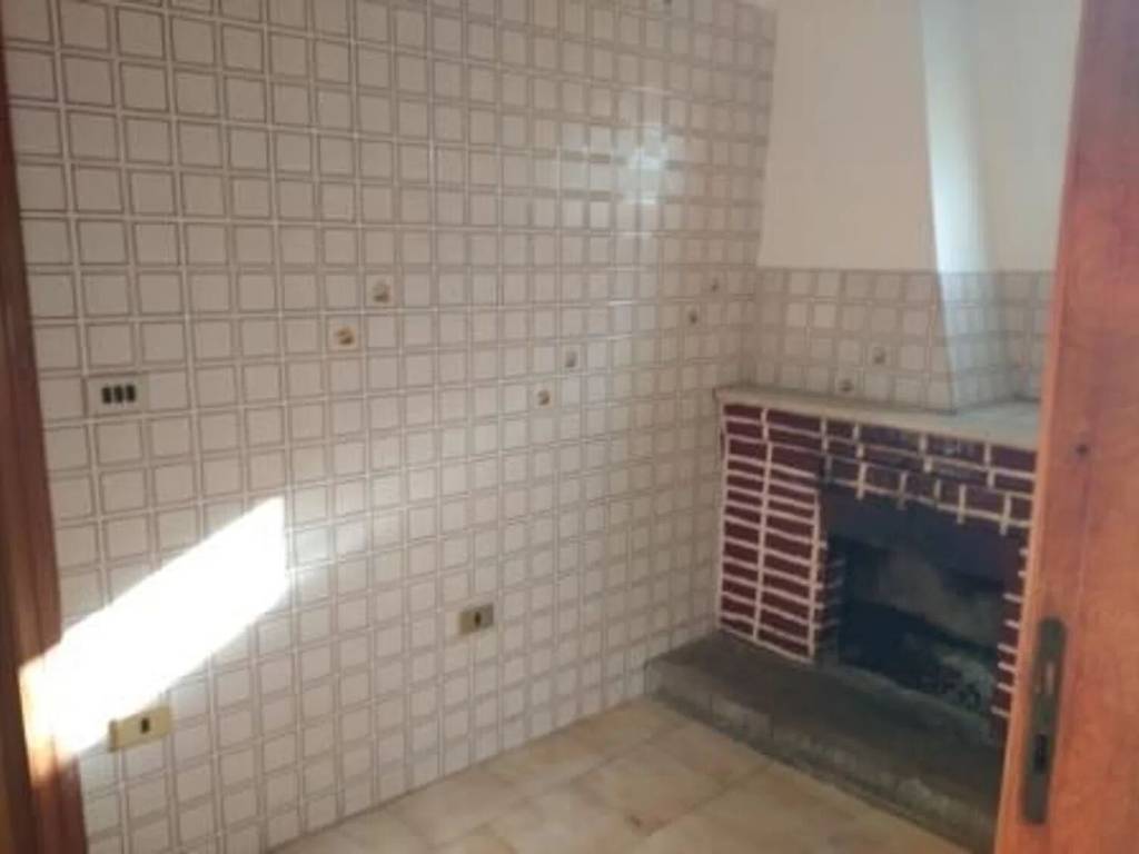 appartamento in vendita a Mercato San Severino in zona Acquarola