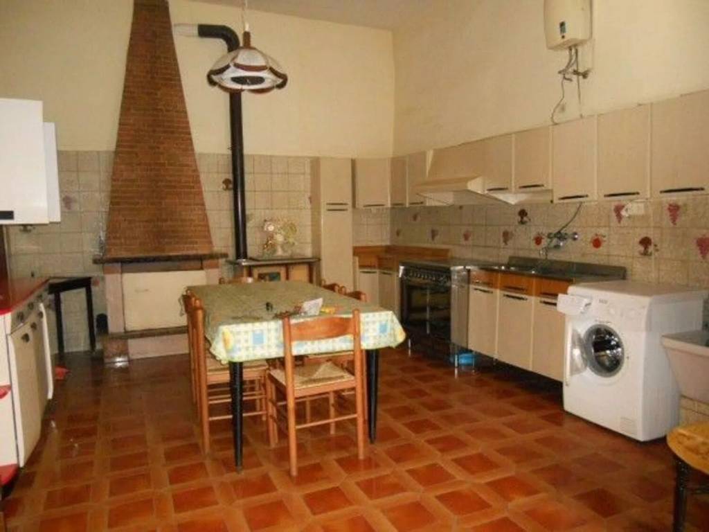 appartamento in vendita a Mercato San Severino in zona Carifi/Torello