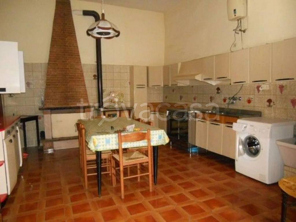 appartamento in vendita a Mercato San Severino in zona Carifi/Torello