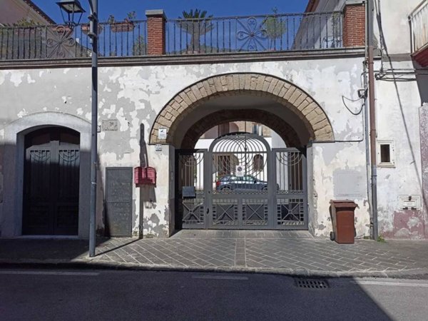 appartamento in vendita a Mercato San Severino in zona Pandola